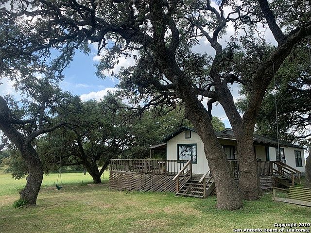 1st image of 614 Live Oak Dr