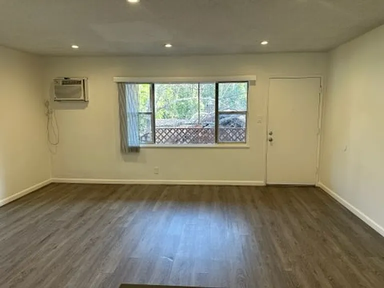 6060 La Prada St — Photo 13