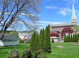 40 S Main St #A, Nazareth, PA 18064