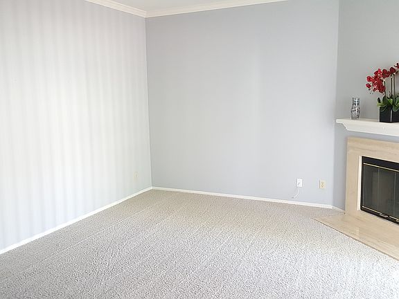 5th image of 684 Sutton Crest Trl Unit 103