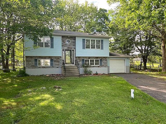 1st image of 66 Mountain Dr