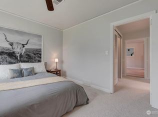 8147 9th Ave SW, Seattle, WA 98106