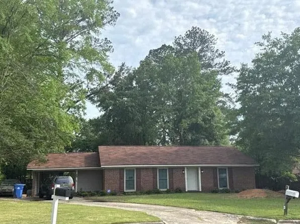 2 Forestwood Ct, Columbus, GA 31907