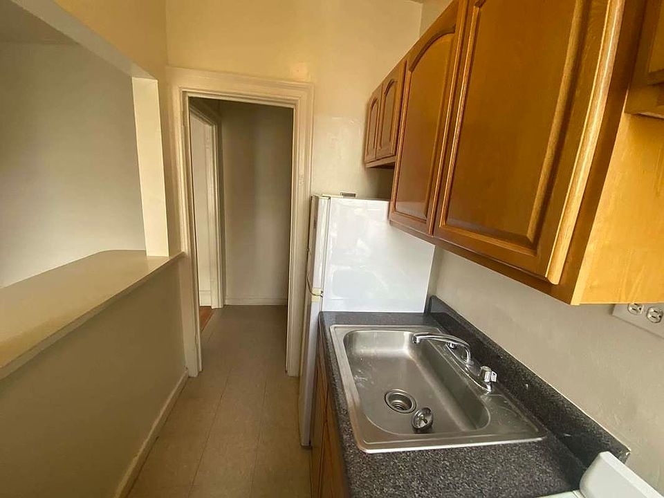 1st image of 28-32 35th St #5FF