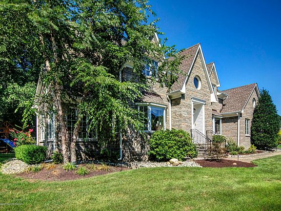 5th image of 37 Southall Ln