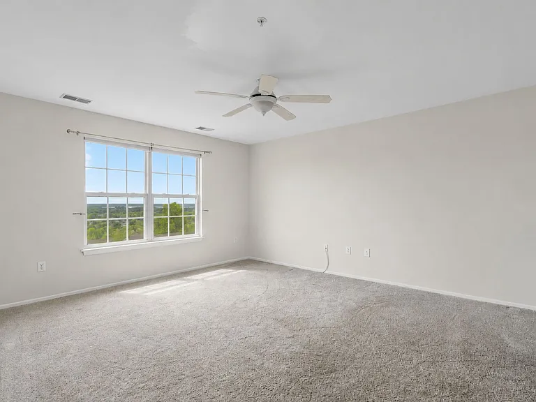 1636 King Ct — Photo 18