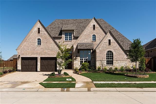 1st image of 615 Fountainview Dr