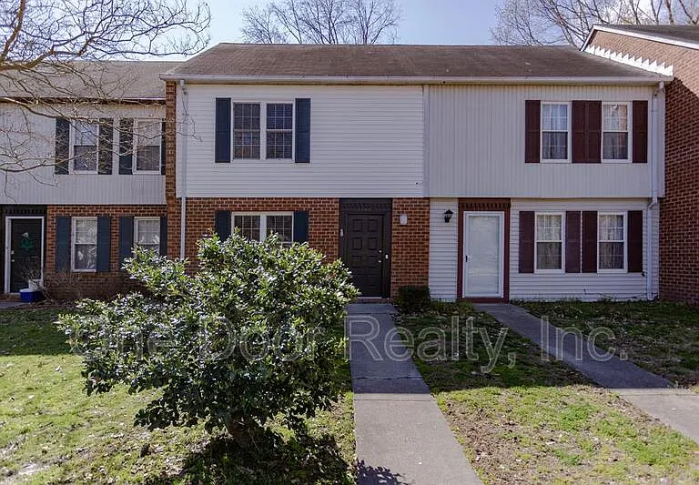 1103 London Company Way — Photo 1