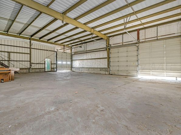 110 Elk Dr, Sanford, TX 79078