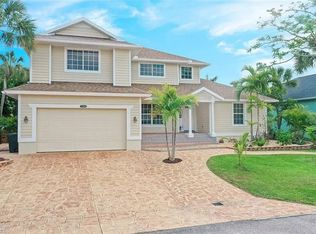 7986 Sandel Wood Cir W, Fort Myers, FL 33908