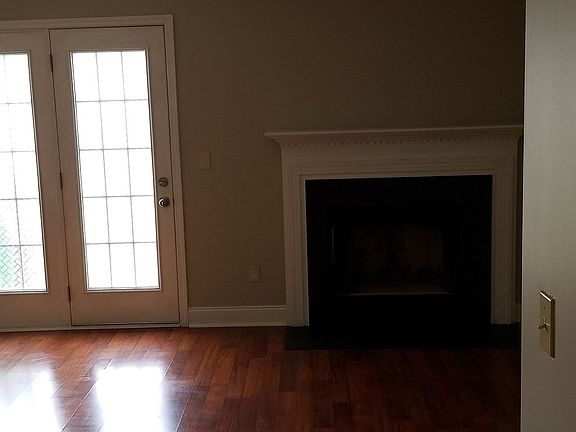 4th image of 1624 Village Lake Dr