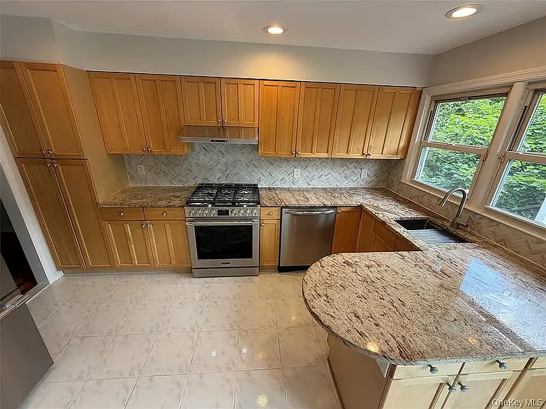 507 Millwood Rd — Photo 4