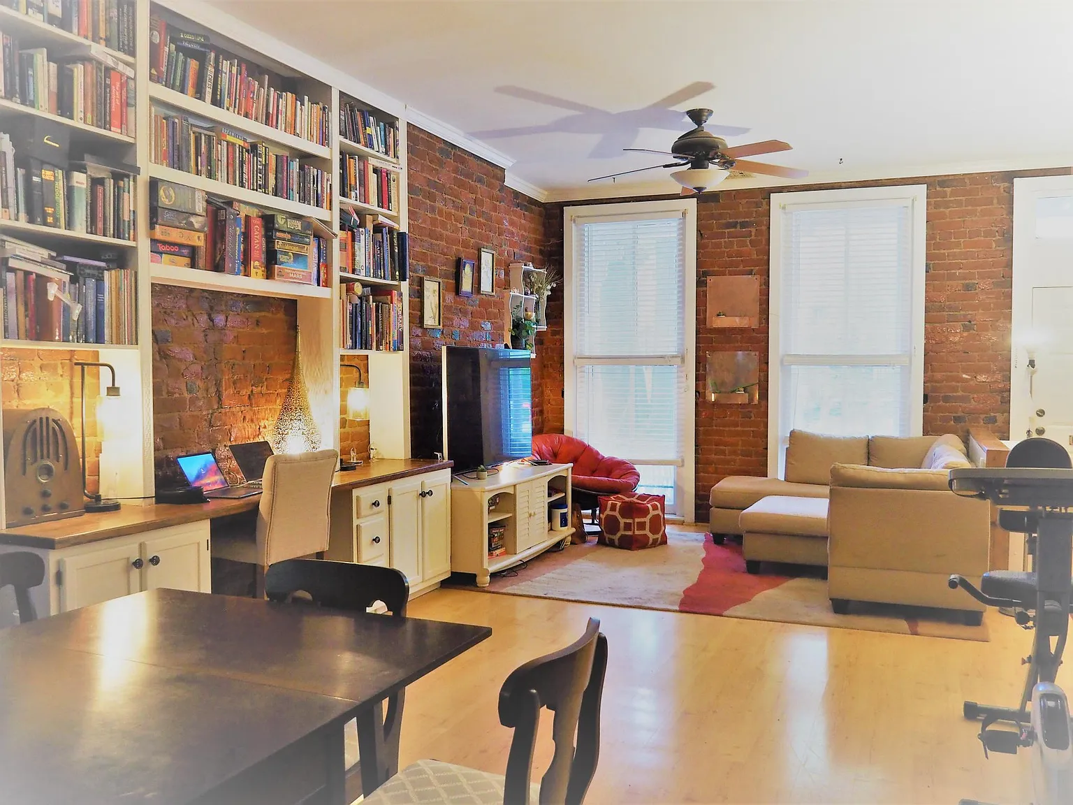2 bed, 2.5 bath, 1482 sqft, $2,300 — Photo 4