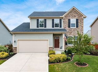 319 Ridgefield Dr, Delaware, OH 43015