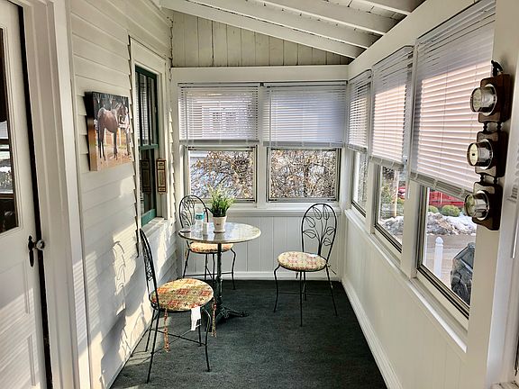 4th image of 11 Hodgeman St