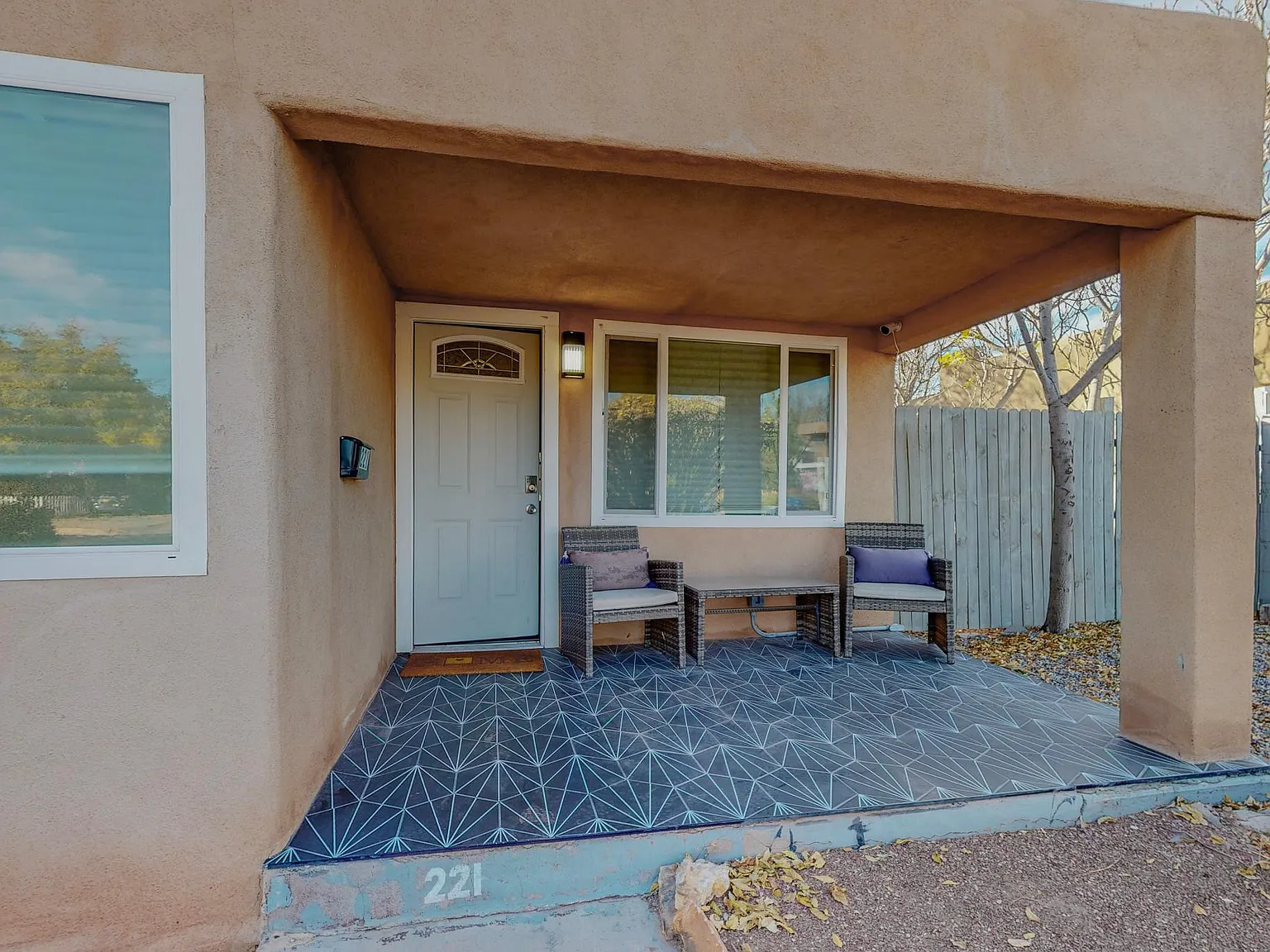 2 bed, 1000 sqft, $2,400 — Photo 3