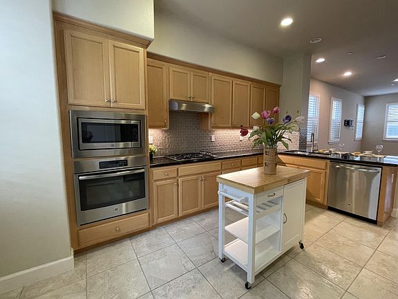 5th image of 1916 Worthington Cir