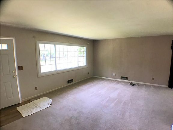 3rd image of 2156 Pueblo Dr