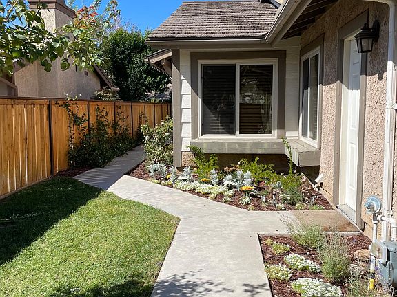 2nd image of 26085 Magdalena Dr