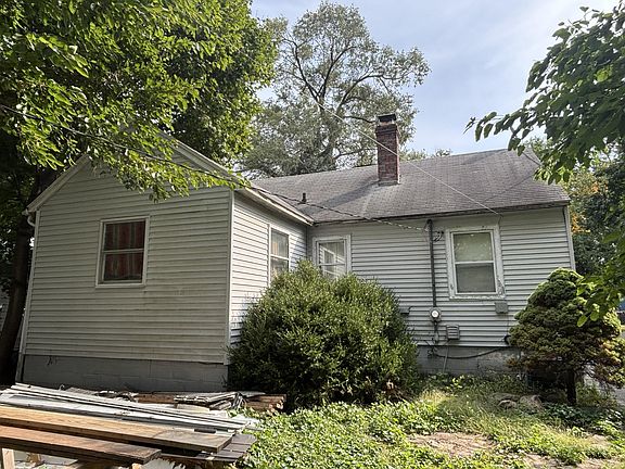 2nd image of 808 N 3rd St