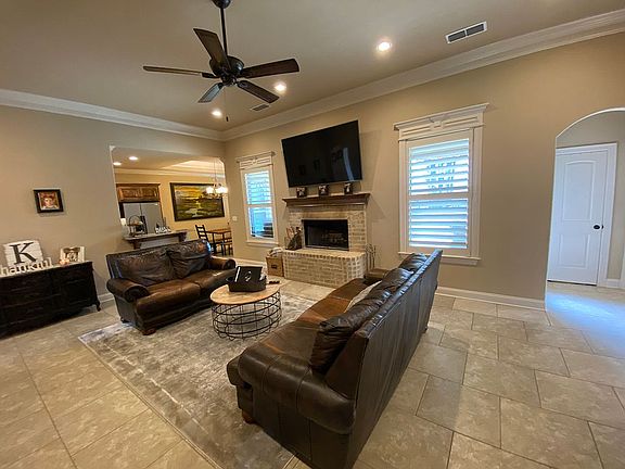 2nd image of 148 Pea Reaux Ln