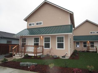 524 E Hazel Ave, Burlington, WA 98233