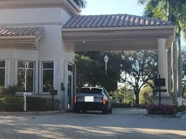 2024 NW 139th Ter, Pembroke Pines, FL 33028