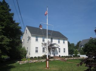 110 The Cres, Babylon, NY 11702