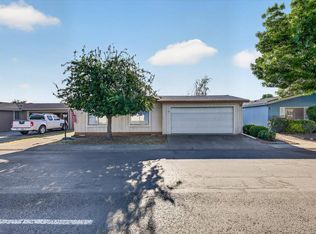 555 Freeman Rd Unit 127, Central Point, OR 97502