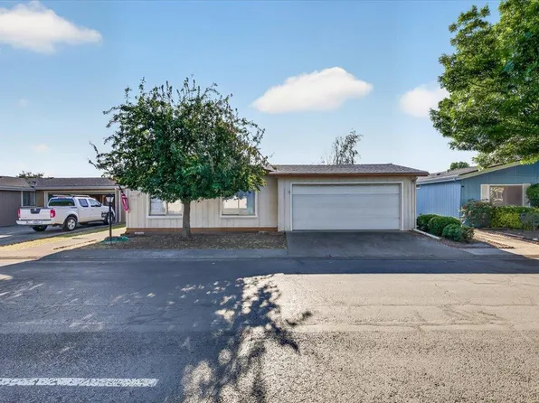 555 Freeman Rd Unit 127, Central Point, OR 97502