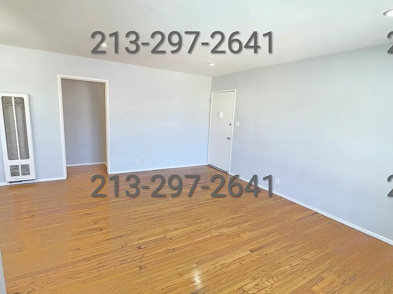 14355 Burbank Blvd #18 — Photo 16