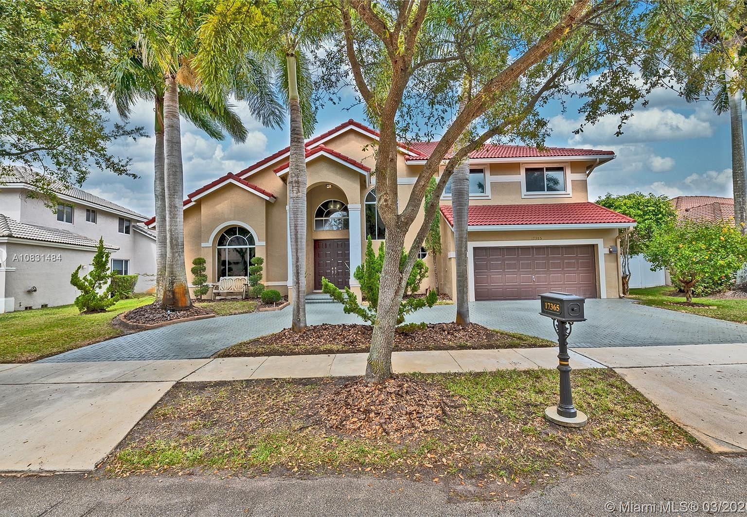 17365 Sw 13th St Pembroke Pines Fl 33029 Zillow - wwwrobloxcom site is not usable issue 17365