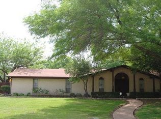 3962 Clubway Ln, Farmers Branch, TX 75244