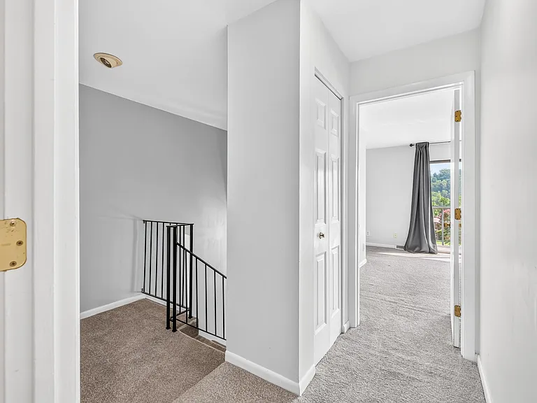 225 Harvest Dr — Photo 30