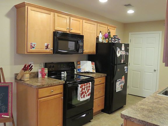 3rd image of 857 Malabu Dr APT 5202