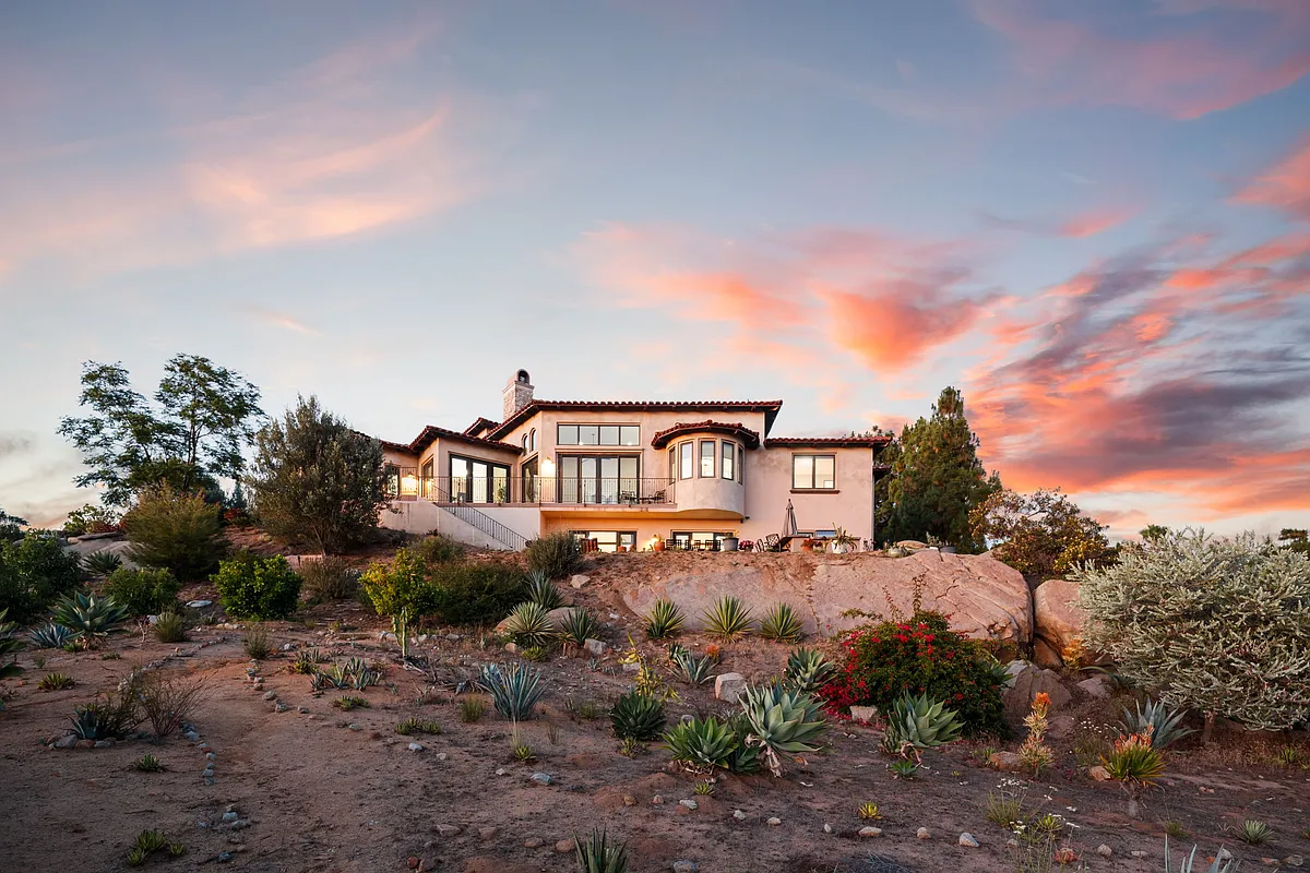 Building Photo - 29202 Meadow Glen Way W