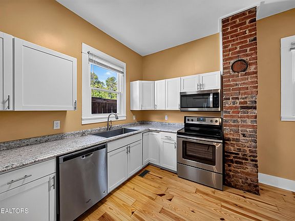 5th image of 333 E Burwell Ave
