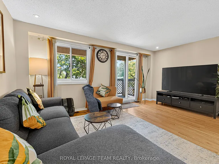 2086 Carling Ave — Photo 17