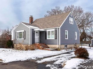 85 Green St, Stratford, CT 06615