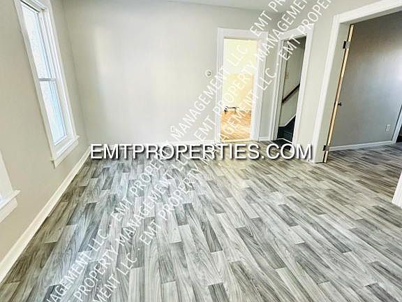 5th image of 230 Furnace St