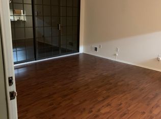 18 Sussex Pl #302, Galloway, NJ 08205