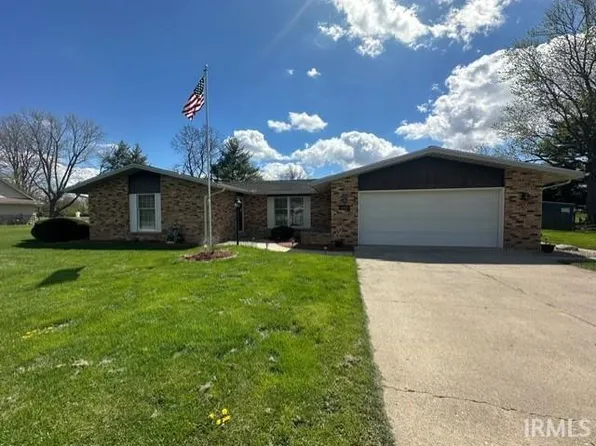 8905 W Tulip Tree Dr, Muncie, IN 47304