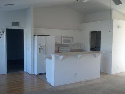 1st image of 4105 NE 15th Pl