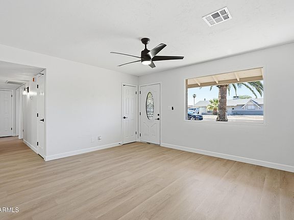 2nd image of 1932 E PALMCROFT Drive