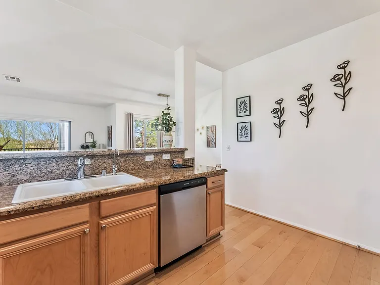 904 Duckhorn Ct #204 — Photo 20