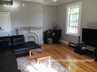 29 1st St #A, Dover, NH 03820