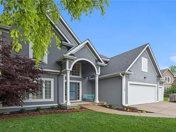 1129 Redwood Pl, Liberty, MO 64068