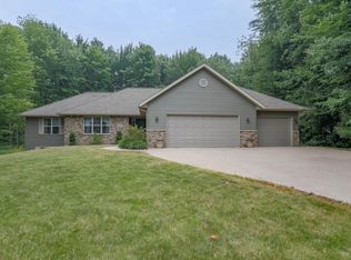 237 Windtree Dr, Wausau, WI 54401