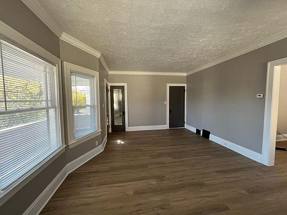 4th image of 2064-2066 Lewis Dr