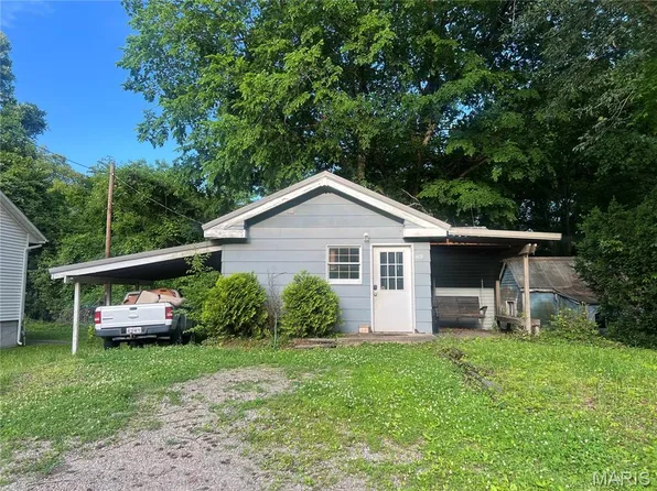 1419 N Spanish St, Cape Girardeau, MO 63701